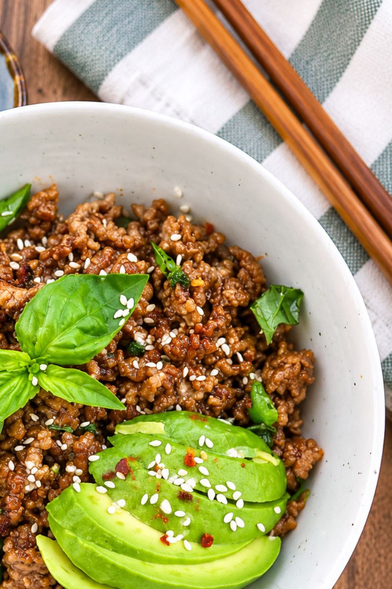 A bowl of Asian ground beef and avocado 