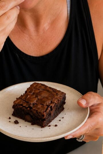 Substitute for vegetable oil in brownies. Eating a brownie.